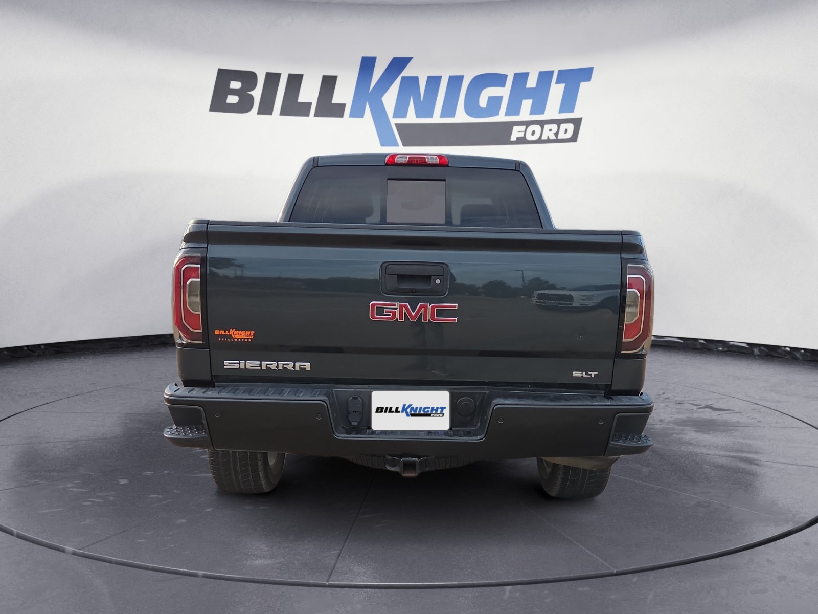 Used 2018 GMC Sierra 1500 SLT w/ SLT Premium Package AWD/4WD image 4
