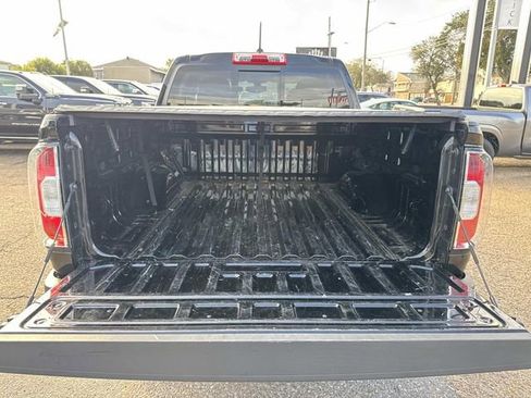 Used 2022 GMC Canyon AT4 w/ Trailering Package image 10