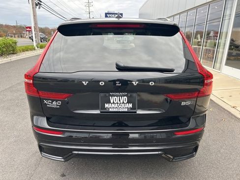 Certified 2025 Volvo XC60 B5 Plus image 4