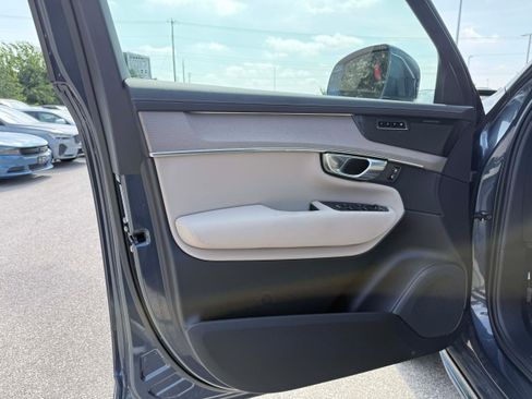 Certified 2026 Volvo XC90 B6 Plus AWD/4WD image 10