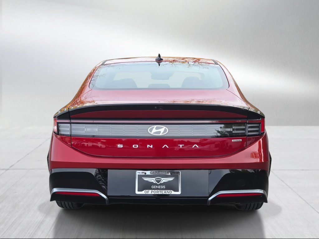 Used 2024 Hyundai Sonata SEL FWD image 4