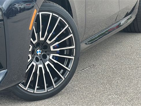 New 2025 BMW 760i xDrive i xDrive w/ Executive Package image 3