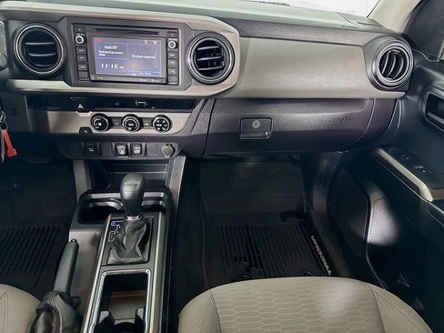Used 2018 Toyota Tacoma SR5 image 37