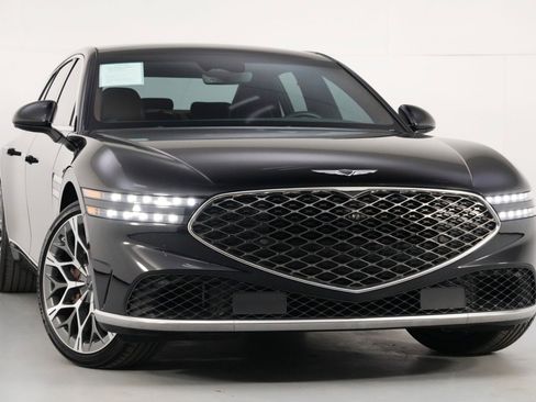 Used 2024 Genesis G90 3.5T image 4