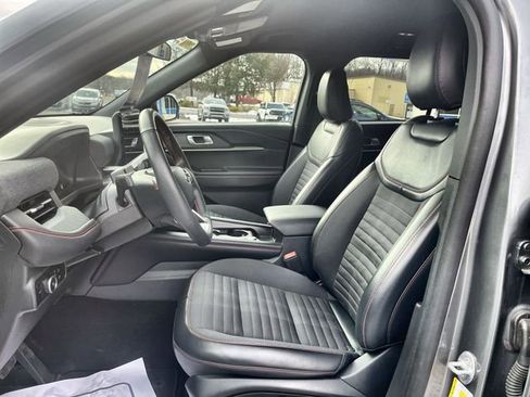 Used 2025 Ford Explorer ST-Line AWD/4WD image 16