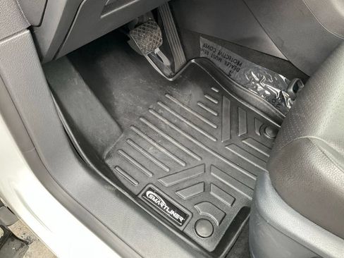 Used 2014 Volkswagen Tiguan SE FWD image 18