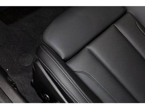 New 2025 BMW 330i xDrive Sedan w/ Convenience Package image 56