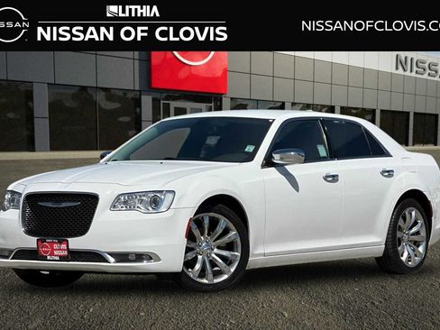Used 2019 Chrysler 300 Limited RWD image 1