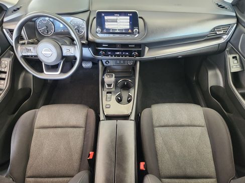 Used 2024 Nissan Rogue SV FWD image 27