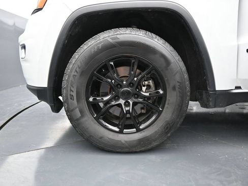Used 2020 Jeep Grand Cherokee Laredo w/ Quick Order Package 2BN North AWD/4WD image 30