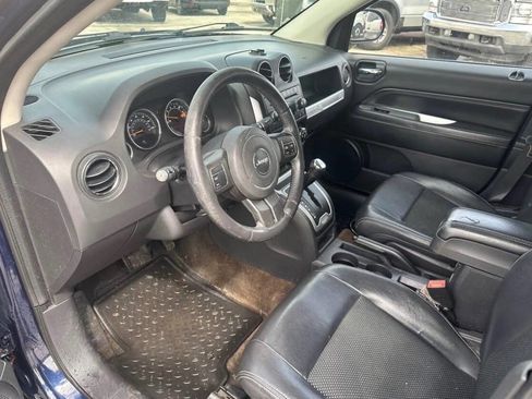 Used 2014 Jeep Compass Latitude w/ Sun/Sound Group AWD/4WD image 14