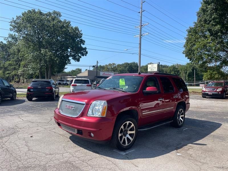 Used 2013 GMC Yukon Denali AWD/4WD image 1