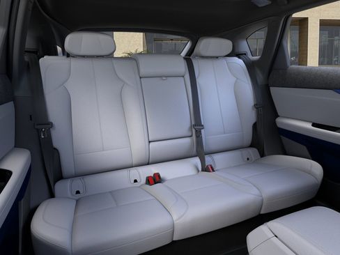 New 2025 Cadillac Optiq Luxury 1 image 17