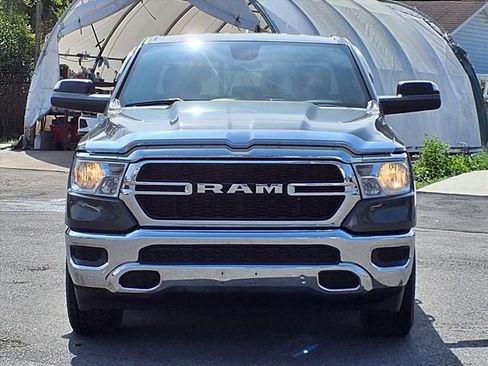 Used 2022 RAM 1500 Tradesman w/ SXT Appearance Group image 2