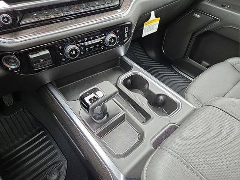 New 2024 Chevrolet Silverado 1500 LTZ w/ Technology Package AWD/4WD image 25