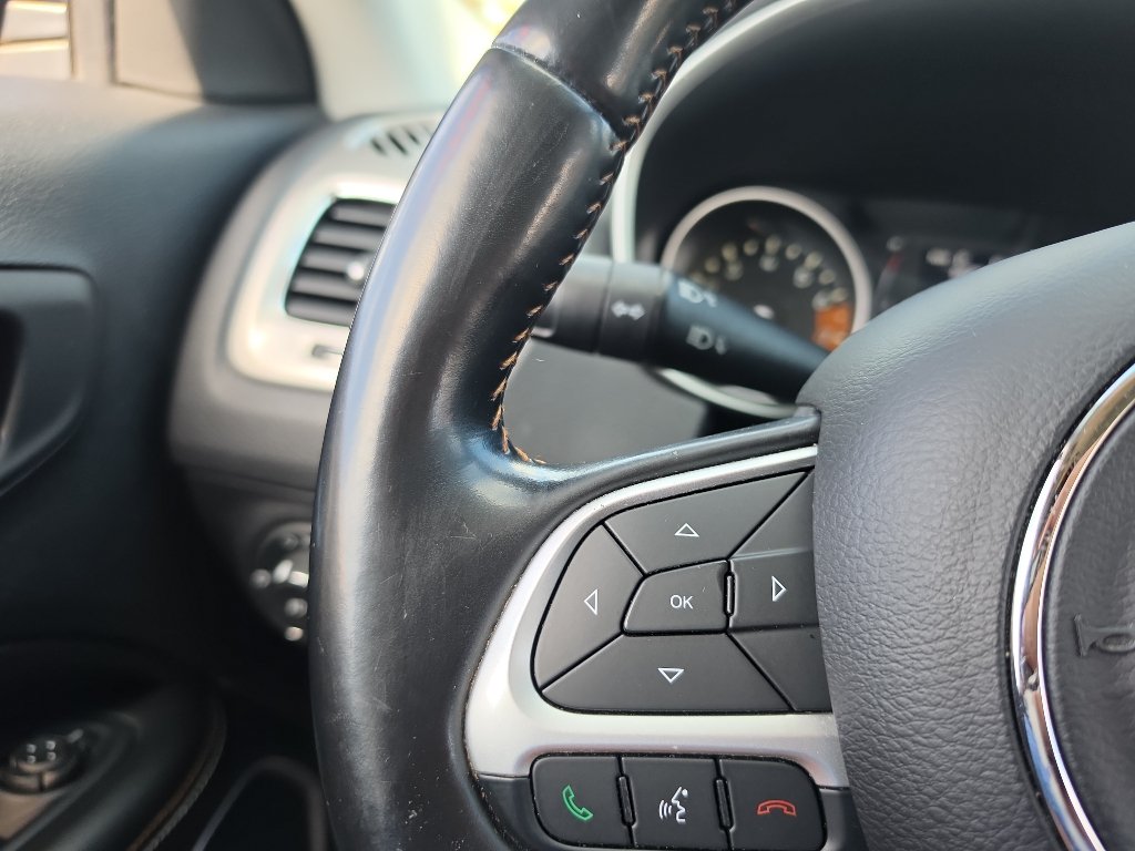 Used 2020 Jeep Compass Latitude w/ Cold Weather Group AWD/4WD image 29