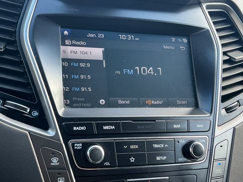 Used 2019 Hyundai Santa Fe XL image 19