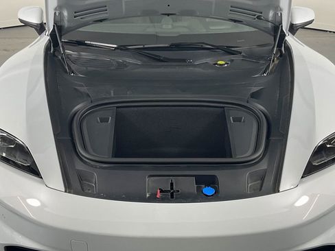 New 2025 Porsche Taycan RWD image 30