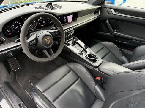Certified 2022 Porsche 911 Carrera S image 4
