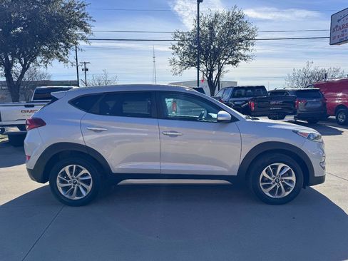 Used 2017 Hyundai Tucson SE image 4
