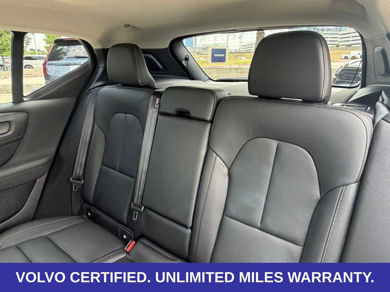 Certified 2026 Volvo XC40 B5 Plus AWD/4WD image 33