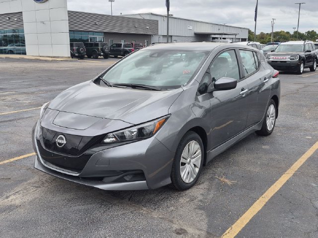 Used 2025 Nissan Leaf S FWD image 3