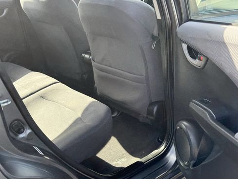 Used 2013 Honda Fit image 7