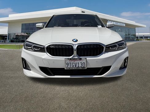 Used 2025 BMW 330i Sedan w/ Convenience Package RWD image 3