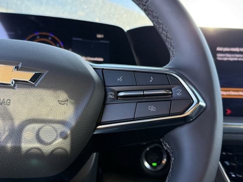 New 2026 Chevrolet Suburban LS image 14