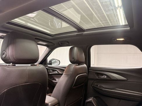 Used 2021 Chevrolet TrailBlazer RS w/ Sun and Liftgate Package AWD/4WD image 29