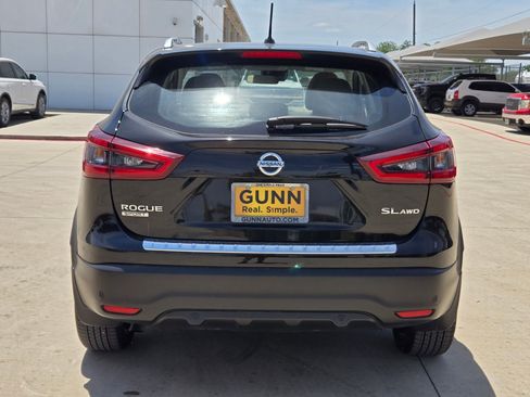 Used 2022 Nissan Rogue Sport SL AWD/4WD image 6