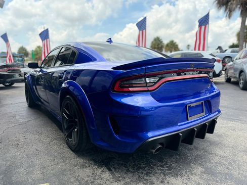 Used 2020 Dodge Charger R/T w/ Blacktop Package RWD image 8