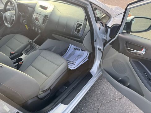 Used 2015 Kia Forte LX image 14