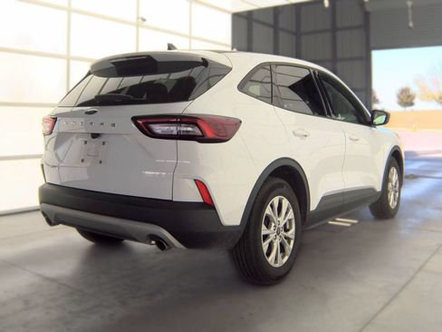 Used 2025 Ford Escape Active FWD image 2