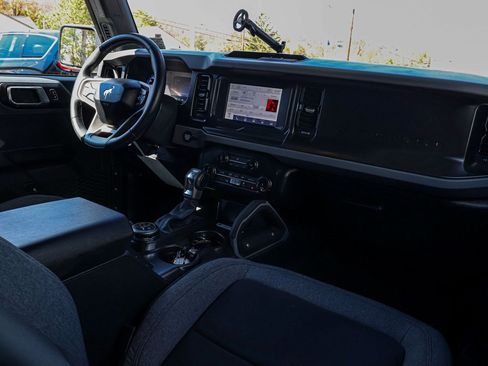 Used 2022 Ford Bronco Big Bend image 35