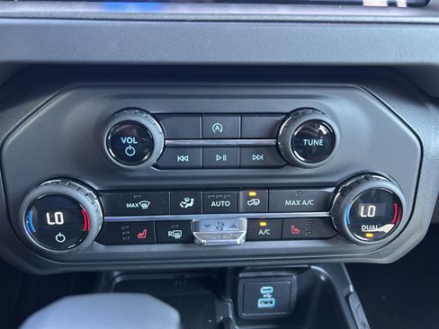 New 2025 Ford Bronco Big Bend image 28