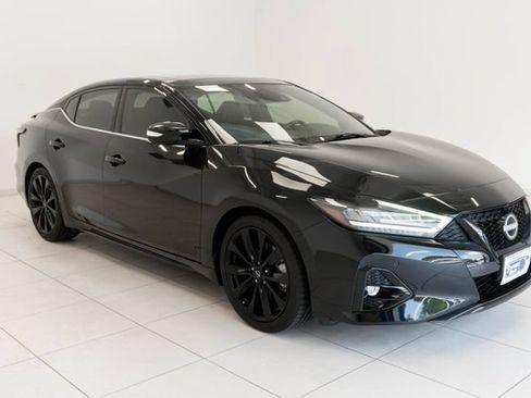 Used 2023 Nissan Maxima SR w/ Sport Mat Group FWD image 10