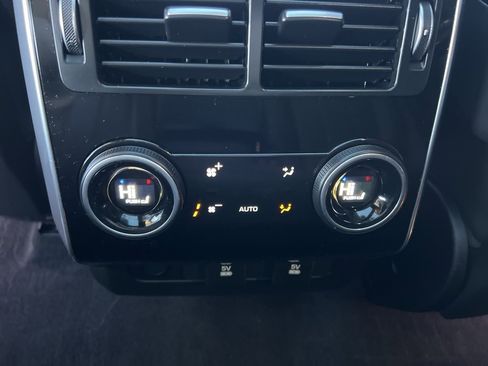 Used 2019 Land Rover Range Rover Sport HSE Dynamic image 19
