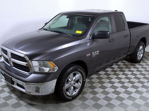 Used 2019 RAM 1500 Tradesman w/ Tradesman SXT Package image 3