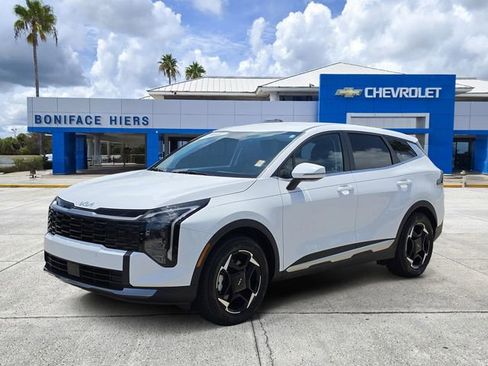 Used 2026 Kia Sportage EX FWD image 2