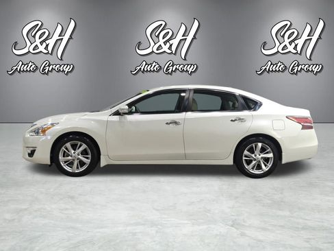 Used 2015 Nissan Altima 2.5 SL w/ Technology Package FWD image 17