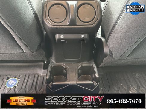 Used 2025 Jeep Gladiator Nighthawk image 22