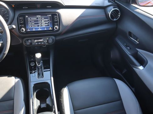 Used 2023 Nissan Kicks SR w/ SR Premium Package image 12