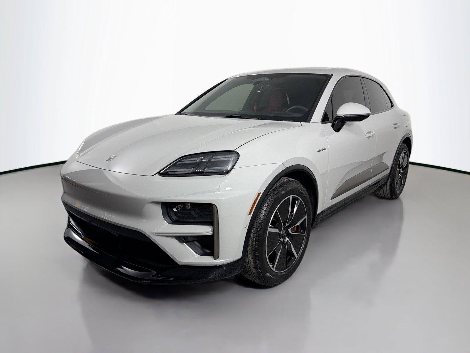 Used 2026 Porsche Macan Turbo Electric AWD/4WD image 1