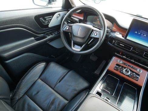 Used 2021 Lincoln Aviator Grand Touring w/ Equipment Group 302A image 9