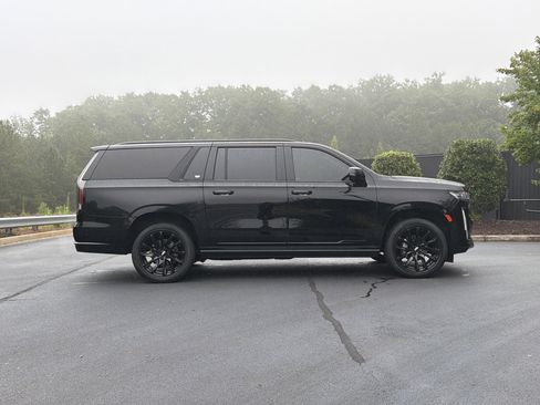 Used 2021 Cadillac Escalade ESV Sport w/ Driver Assist Tech Package AWD/4WD image 5