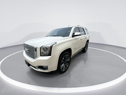 Certified 2015 GMC Yukon Denali w/ Premium Package AWD/4WD image 4