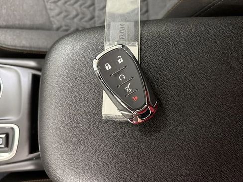 Certified 2023 Chevrolet Equinox LT image 32