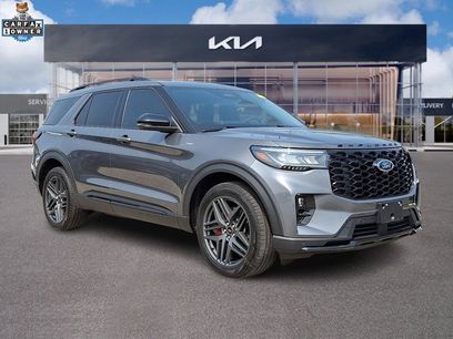 Used 2025 Ford Explorer ST-Line w/ Premium Package