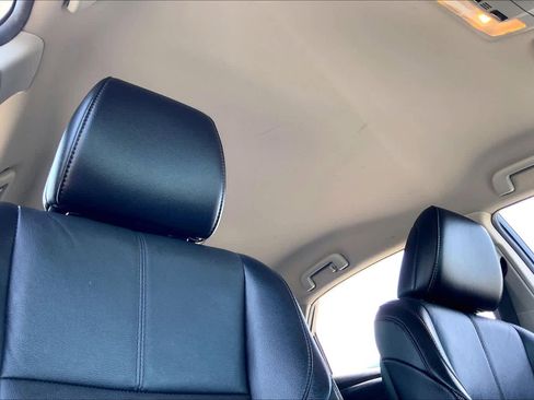 Used 2016 Toyota Avalon XLE FWD image 14
